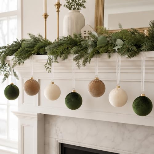 15 Pcs 3.15" Green and Brown Velvet Balls Ornaments for Christmas Tree - Image 4