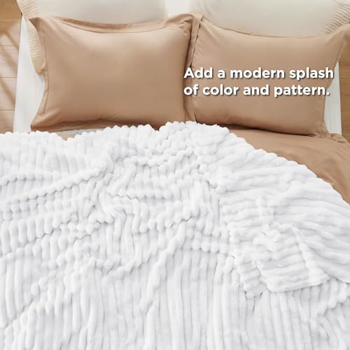 Bedsure Soft King Size Blankets for Bed Bright White 108"x90" - Image 6