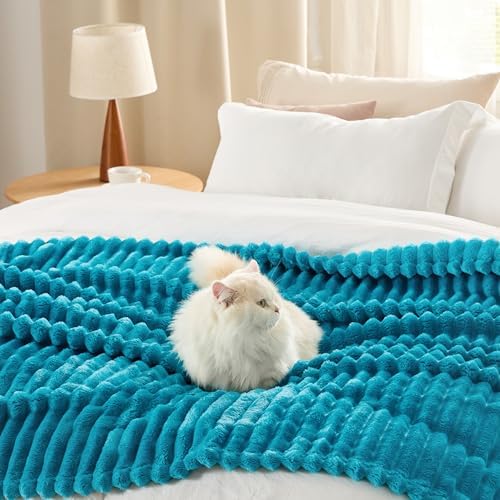 Bedsure Soft King Size Blankets for Bed Teal 108"x90" - Image 5