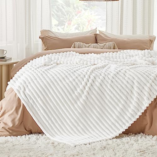 Bedsure Soft Cozy King Size Fleece Blankets for Bed Off White 108"x90" - Image 4