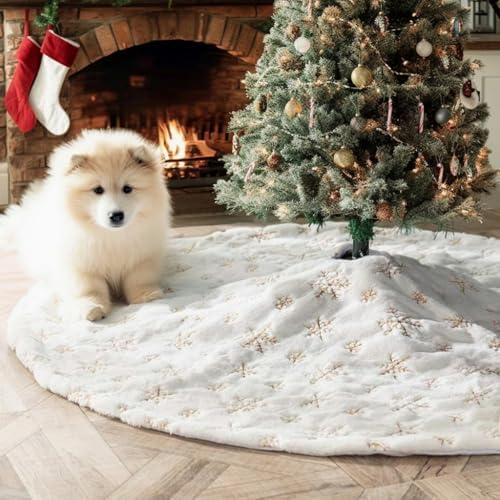 CHICHIC 60 Inch Large Christmas Tree Skirt White Tree Skirt Xmas Faux Fur Tree Skirts Christmas Decorations for Holiday Tree Ornaments Christmas Party Home Decorations with Sequin Gold Snowflakes - Image 2