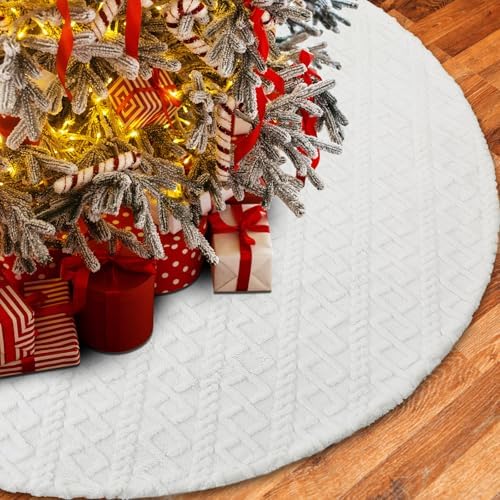 Kinlop 72 Inch Faux Fur Christmas Tree Skirt, Crossed Diamond Textured Mat - Image 5