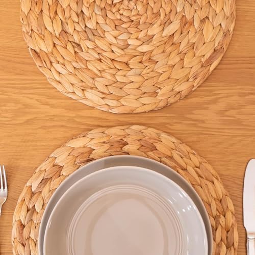 10 Pack, Round Woven Placemats, Natural Water Hyacinth Place mats, Braided Straw Table Mats for Dining Table, Christmas Placemats (13.8 inch) - Image 5
