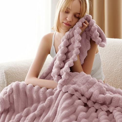 Bedsure Soft Twin Blanket for Bed Decor Gifts Pink 60"x80" - Image 4