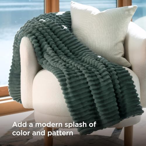 Bedsure Soft Throw Blanket for Couch Decor Gifts Mallard Green 50"x70" - Image 3