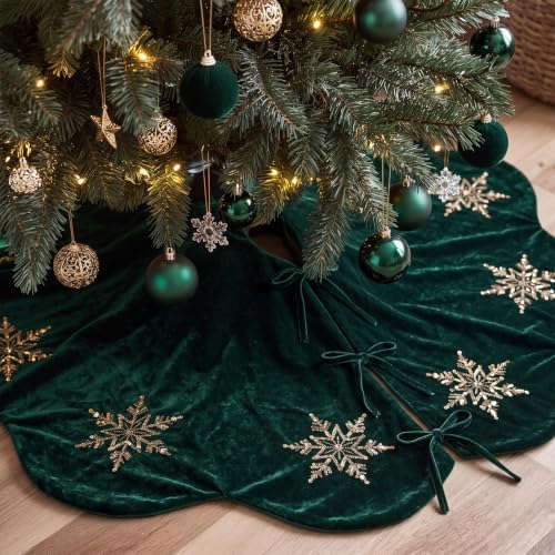 Hollowfly Dark Green Velvet Christmas Tree Skirt with Sequin Snowflake 48'' by Hollowfly