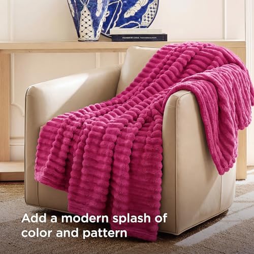 Bedsure Soft Twin Blanket for Bed Decor Gifts Hot Pink 60"x80" - Image 3