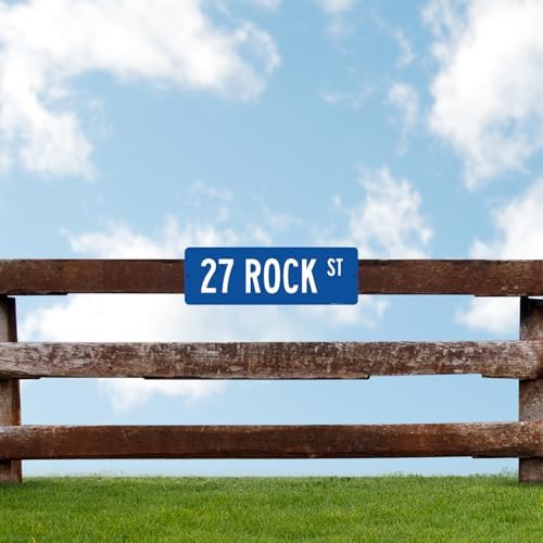Custom Street Sign, Personalized Novelty Road, Green Background, Christmas - Image 5
