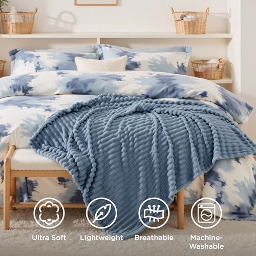 Bedsure Soft Blue Throw Blanket for Couch Decor Gifts 50"x70" - Image 5