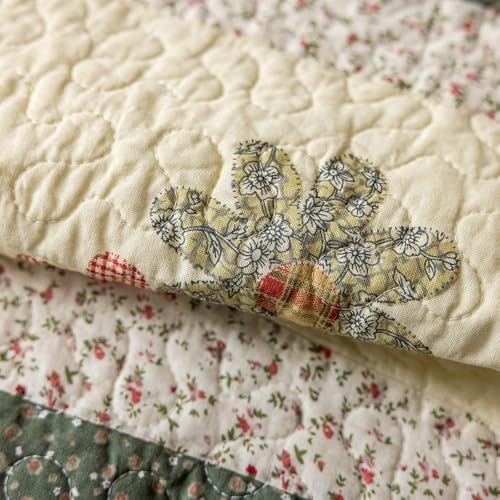 vctops Set of 2 Cotton Quilted Decorative Square Throw Pillow Covers with Scalloped Floral Pattern Soft Cushion Case for Couch Sofa Bed (Green,18"x18") - Image 6