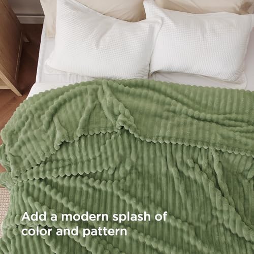 Bedsure Soft Full Size Fleece Blankets for Bed Reseda Green 84"x90" - Image 3