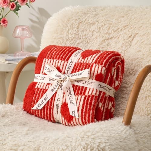 Snuggle Sac Red Heart Checkered Blanket for Women,Valentines Day Heart Blankets for Her Wife Girlfriend Mom,Super Soft Warm Fluffy Faux Fur Blanket for Couch Sofa Bed,Red Heart,50x60 inches - Image 5