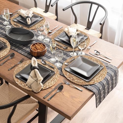 Kochorie Set of 24 Round Woven Placemats 12 Inches Bulrush Placemats Natural Hand-Woven Boho Rattan Placemats Wicker Table Mats Farmhouse Weave Place Mats for Home Dining Table - Image 5