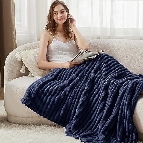 Bedsure Soft Twin XL Blanket for Bed Dorm Navy Blue 66"x90" - Image 5