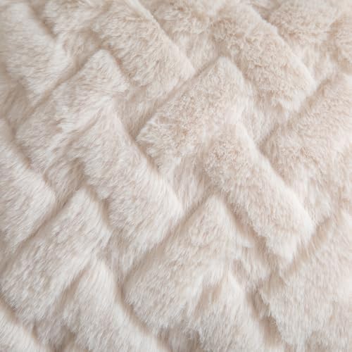 Yaertun Set of 2 Decorative Throw Pillow Covers Thick Plush Wool Throw Pillows Super Soft Luxury Faux Rabbit Fur Velvet Cushion Covers for Couch Sofa Bed Living Room 26x26 Inch Beige - Image 3